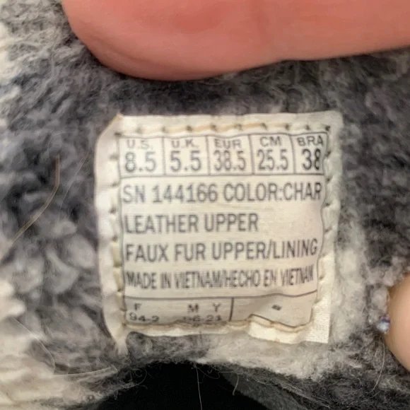 Skechers Black and Gray Winter Boots - Picture 6 of 17